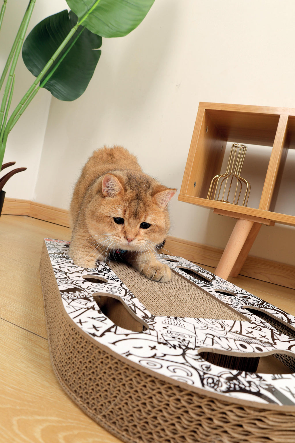 URBANSTYLE Freestyle Cat scratcher - black & white