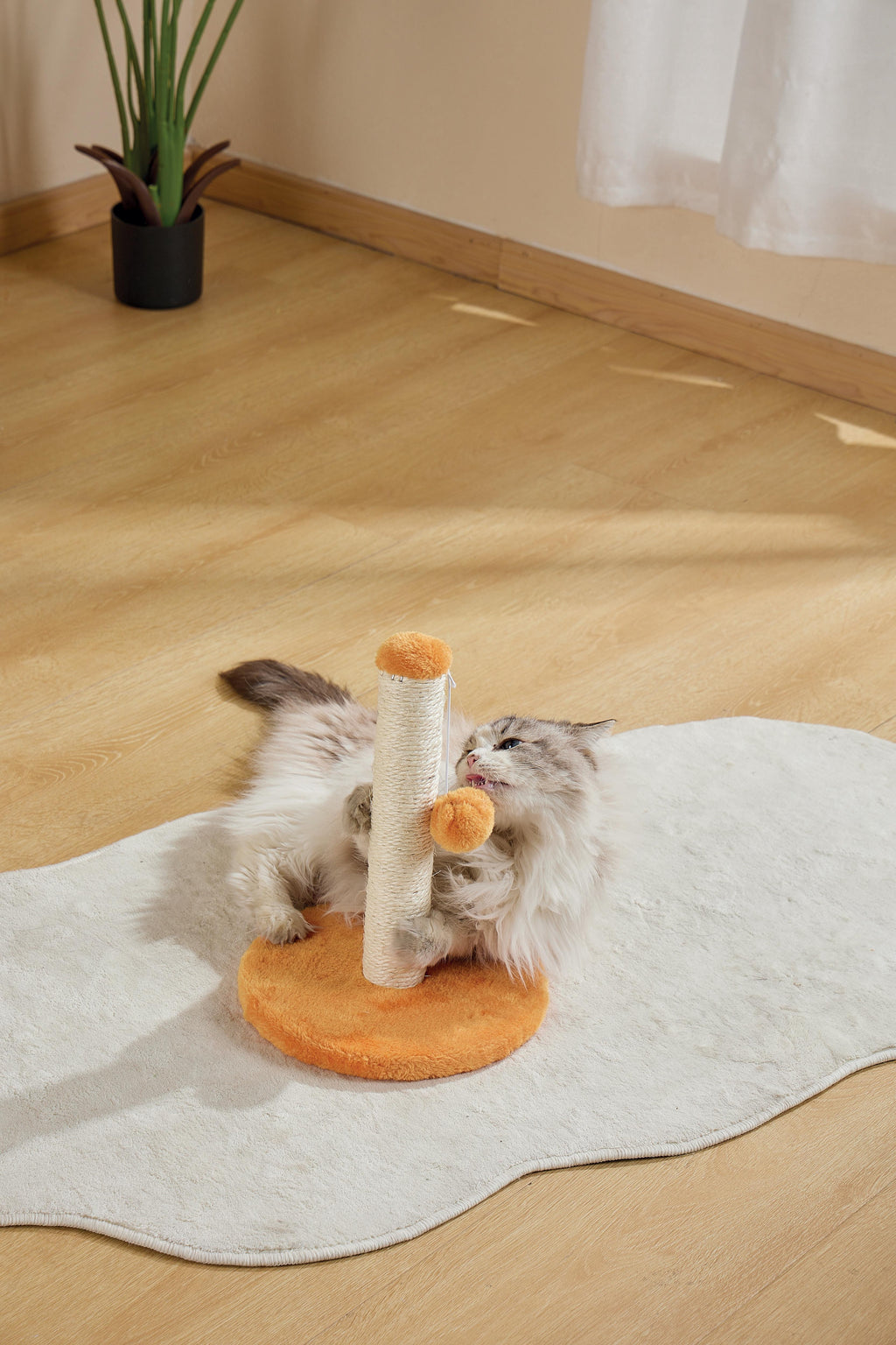 MY FIRST CAT TREE Pompom Orange