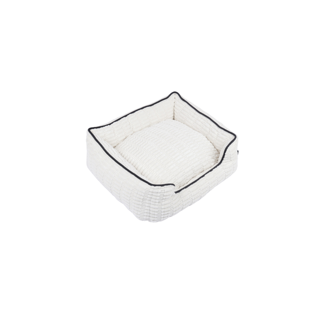 WARM HUG Pet cushion Creamy dreams