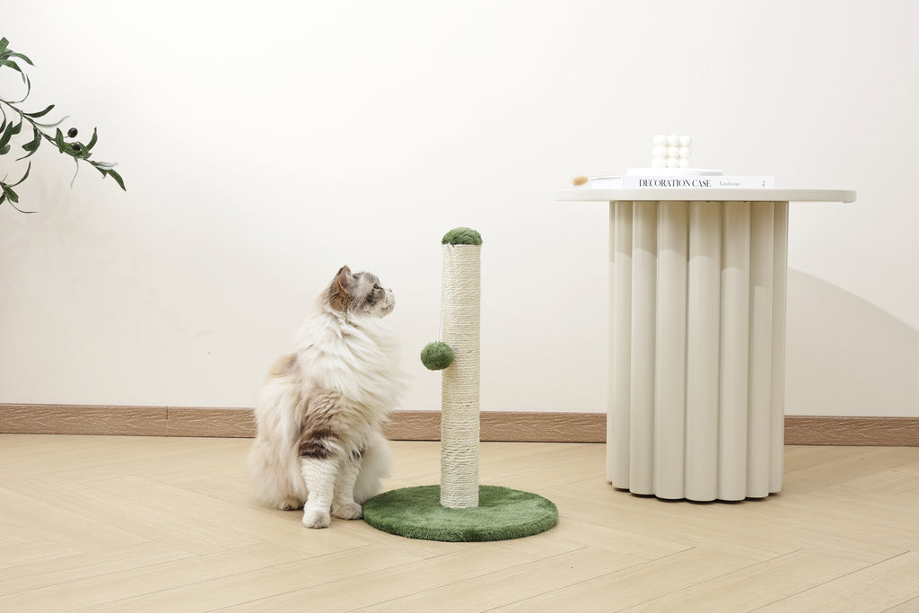 MY SECOND CAT TREE Pompom Green