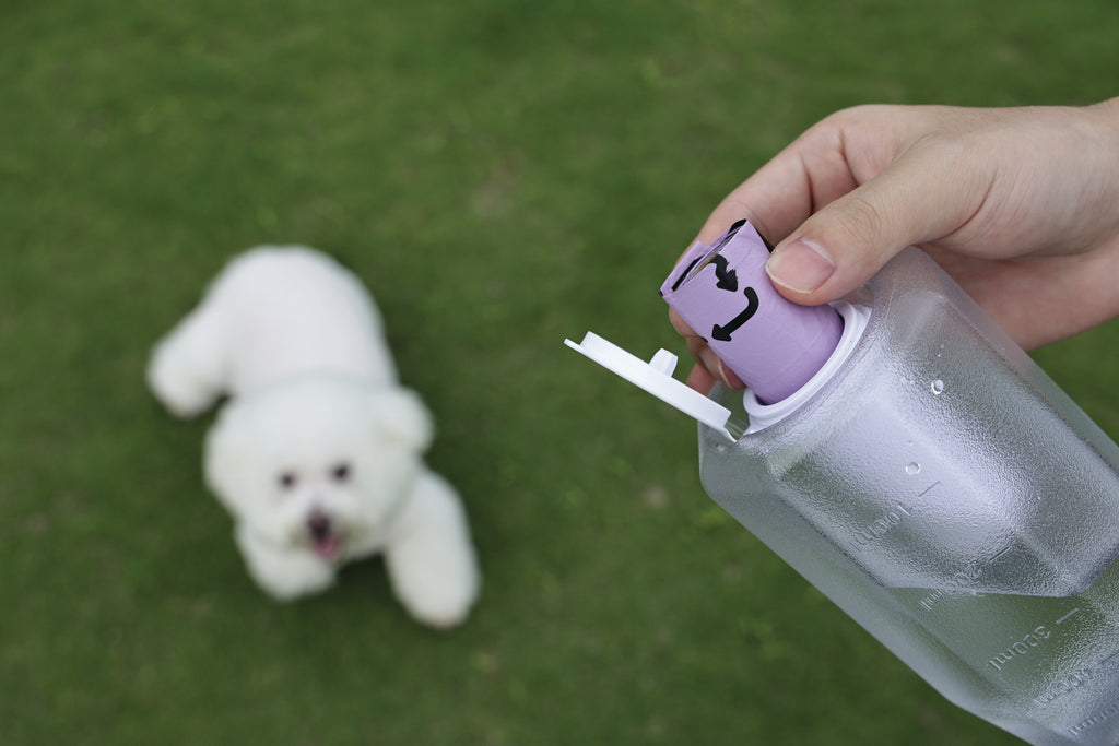 ON THE ROAD Dog water bottle 600 ml - 3 in 1 - White Chalk