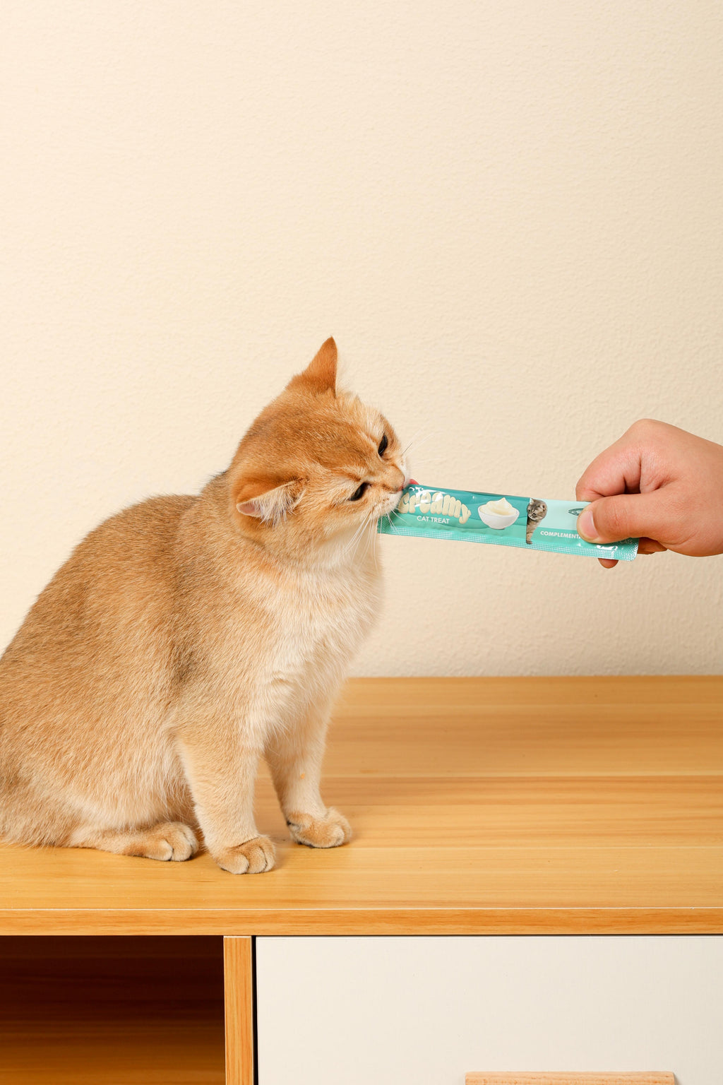 Friandises crémeuses pour chats - Saumon et bœuf